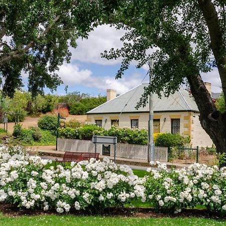 Bridge Cottages Sargeants & Armoury Cottages 1823 - History & Charm Richmond Buitenkant foto