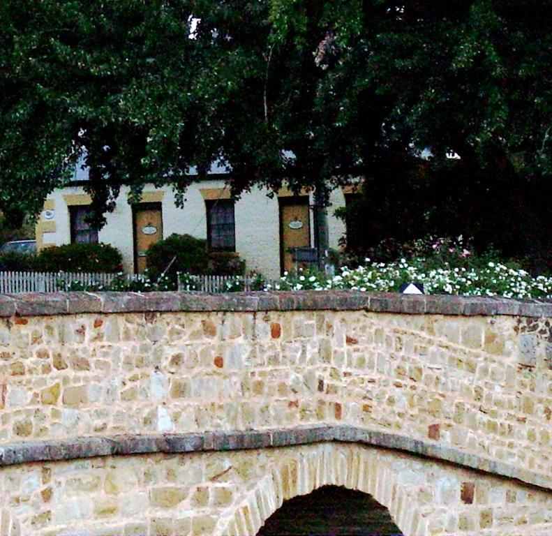 Bridge Cottages Sargeants & Armoury Cottages 1823 - History & Charm Richmond Buitenkant foto